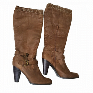 Shoedazzle Waynoka Heeled Boots with Sweater Cuff. Size 11, Brown color